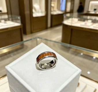 Bvlgari Silver Brown Accent Band Ring – Elegant Luxury Jewelry